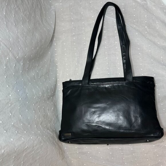 Perlina Black Leather Shoulder Tote - Picture 6 of 6